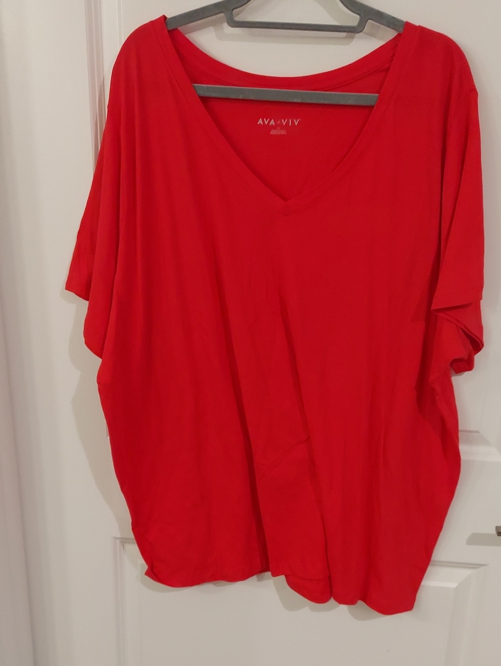 Ava & Viv Bold Red V-Neck Short Sleeve Tee